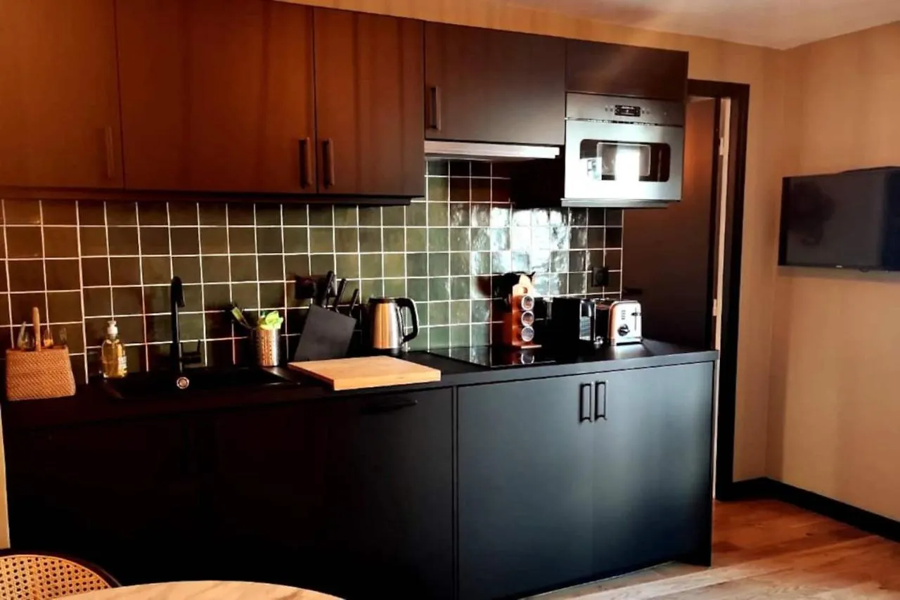 Cosy 1 Bedroom Apartment In Paris 0*,